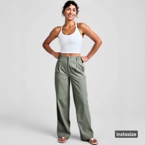 Beyond Yoga Statu Wide-Leg High-Rise Trousers in Sage Green